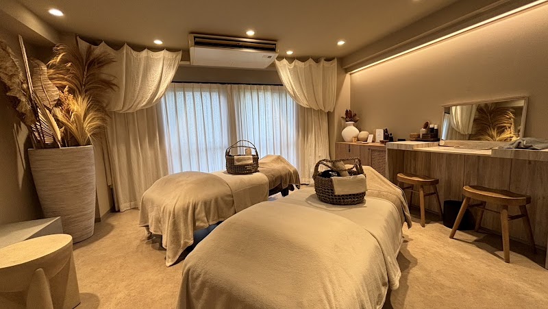 アジアンリゾートスパ myna villa Relax&Spa 六本木店 タイ古式マッサージ 外観