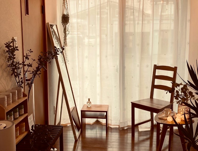 relaxation house ease タイ古式マッサージ 外観