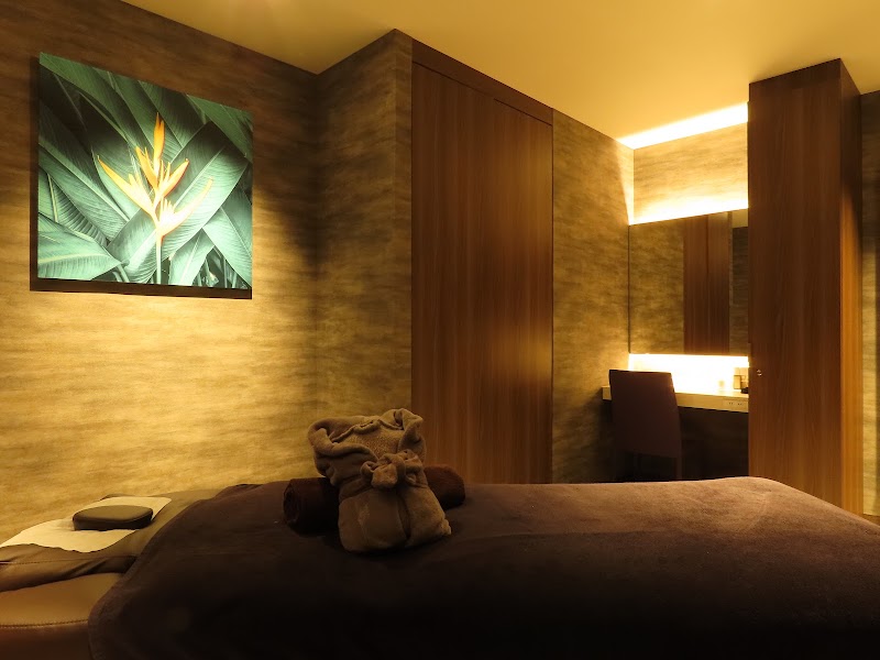 THE SPA 表参道店 タイ古式マッサージ 外観