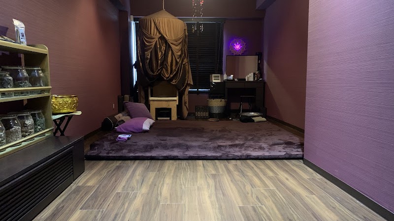 8選目：えらわん　タイ古式タイハーブ＆フットケア