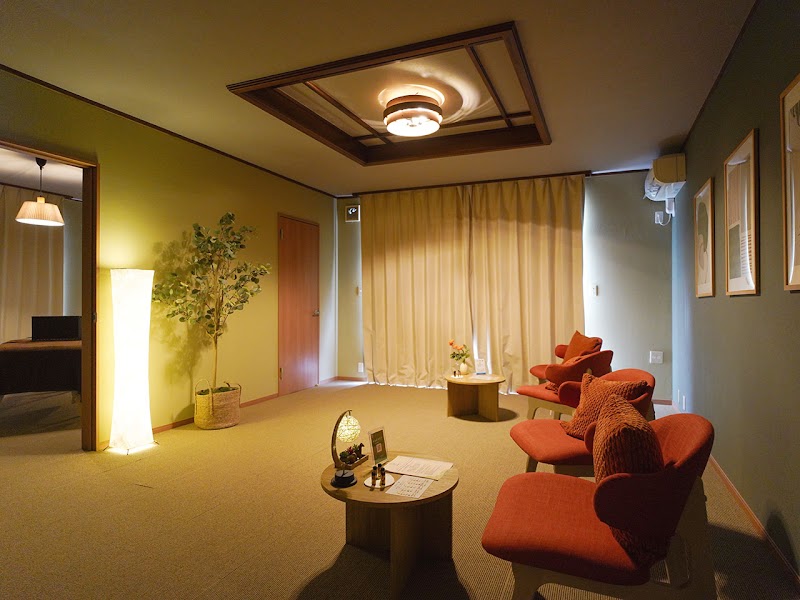 タイ古式とアロマのお店のびのび タイ古式マッサージ 外観