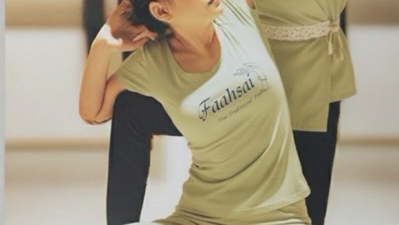 タイマッサージ『ファーサイ』 Thaimassage therapist リラックス マッサージ Oilmassage 横浜 関内