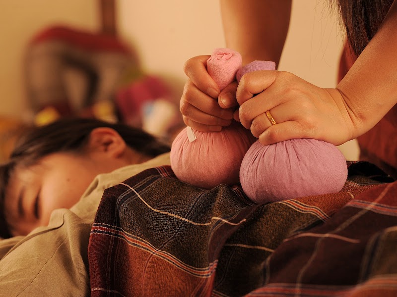 ティーン・イサーン （タイ古式マッサージ 阪神深江駅）