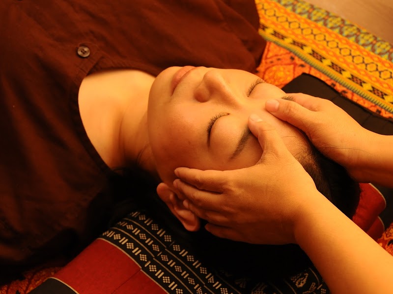 タイ古式マッサージ チェンマイ 神戸三宮 【Thai traditional massage】