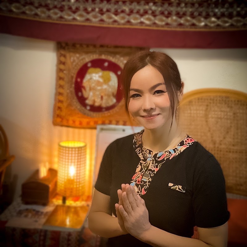 タイ古式マッサージ スリヤー