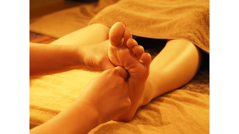 ASIAN ORCHID BODY CARE & RELAXATION